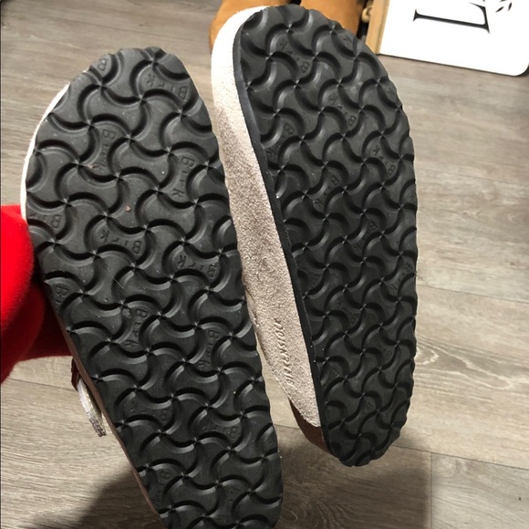 Birkenstock women’s Boston Shearling Slippers - Cream - Picture 13 of 14